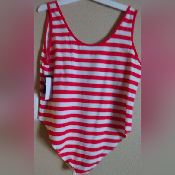 NWT Women's USA flag striped bodysuit Size XL - Picture 2 of 3